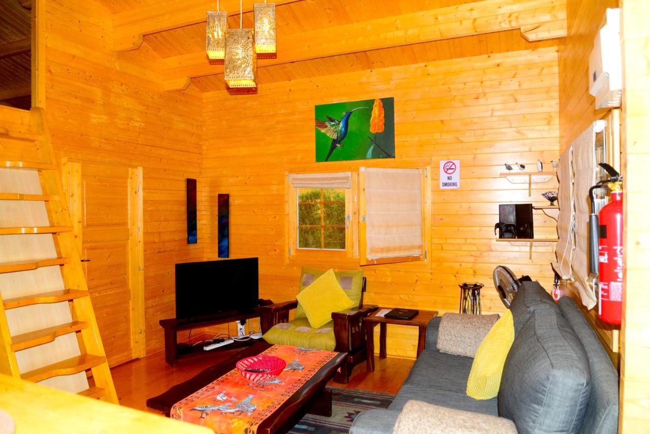 Severine Cottages And Lounge Ltd Найроби Екстериор снимка