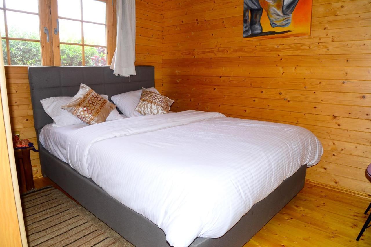 Severine Cottages And Lounge Ltd Найроби Екстериор снимка